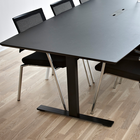 Conference tables & meeting tables